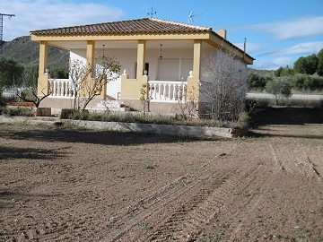 Villa de 2 dormitorios cerca de Yecla