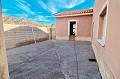 Villa de 3 dormitorios y 2 baños con piscina y garaje in Spanish Fincas