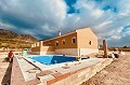 Villa de 3 dormitorios y 2 baños con piscina y garaje in Spanish Fincas