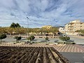 Casa adosada de 4 habitaciones con bonitos jardines in Spanish Fincas