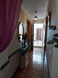 Villa de 6 dormitorios y 3 baños en Algueña in Spanish Fincas