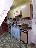 Villa de 6 dormitorios y 3 baños en Algueña in Spanish Fincas