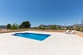 Wunderschöne bezugsfertige Villa mit Gästehaus und Pool in Spanish Fincas