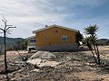 Hermosa villa pequeña con magníficas vistas en las afueras de La Romana in Spanish Fincas