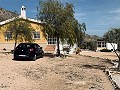 Hermosa villa pequeña con magníficas vistas en las afueras de La Romana in Spanish Fincas