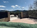 Magnifique maison troglodyte entièrement rénovée avec piscine dans la vallée de Hondon in Spanish Fincas