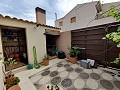 Town House with a garden and garage in Pinoso in Spanish Fincas