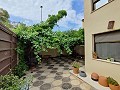 Maison de ville avec jardin et garage à Pinoso in Spanish Fincas