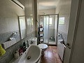 3-Schlafzimmer-Villa mit Pool und großem Unterbau in Spanish Fincas