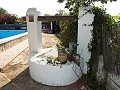 Villa mit 4 Schlafzimmern und großem Pool in atemberaubender Lage in Spanish Fincas