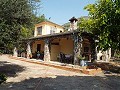 Villa met 4 slaapkamers en groot zwembad op een prachtige locatie in Spanish Fincas