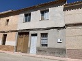 Maison de ville actuellement avec 3 chambres et grande cour in Spanish Fincas