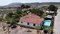 Vrijstaand landhuis in Caudete in Spanish Fincas