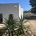 Villa de 4 chambres avec façade modernisée et piscine in Spanish Fincas