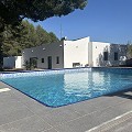 4-Schlafzimmer-Villa mit modernisierter Fassade und Pool in Spanish Fincas