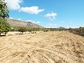 Gran casa de campo, a poca distancia de la ciudad in Spanish Fincas