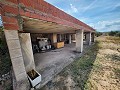 Grundstück in Sax mit Wasser und kleinem Haus in Spanish Fincas