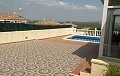 Schöne große freistehende Villa in El Carmoli mit Meerblick. in Spanish Fincas