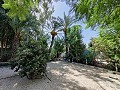 Country House with a pool and outbuildings in Spanish Fincas