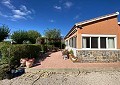 Schöne und geräumige 2-Schlafzimmer-Villa in Salinas mit privatem Pool in Spanish Fincas