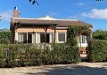 Schöne und geräumige 2-Schlafzimmer-Villa in Salinas mit privatem Pool in Spanish Fincas