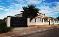 Mooie villa met 6 slaapkamers in Los Alcazares Murcia. in Spanish Fincas