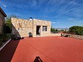 3-Schlafzimmer-Villa mit Blick auf die Berge und die Burg in Spanish Fincas