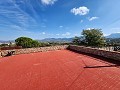 Villa de 3 chambres avec vue sur la montagne et le château in Spanish Fincas