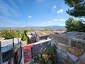 3-Schlafzimmer-Villa mit Blick auf die Berge und die Burg in Spanish Fincas