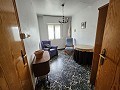 Groot herenhuis met 6 slaapkamers en 2 badkamers in Spanish Fincas