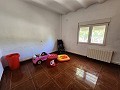 Schöne Villa mit 4 Schlafzimmern und 3 Bädern und Garage in Spanish Fincas