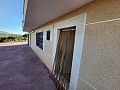 Wunderschöne Villa mit 3 Schlafzimmern und 2 Bädern und massivem Unterbau in Spanish Fincas