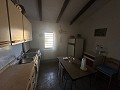 2-Schlafzimmer-Landhaus mit sehr großem Grundstück in Spanish Fincas