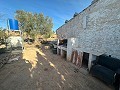 Maison de campagne de 2 chambres avec un très grand terrain in Spanish Fincas