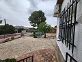 Villa met 3 slaapkamers en grond in Petrer in Spanish Fincas