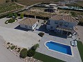 Impresionante villa con piscina y casa de invitados en Pinoso in Spanish Fincas