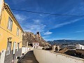 Haus mit 3 Schlafzimmern und 3 Bädern in der Altstadt von Sax in Spanish Fincas