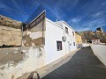 3 Bedroom, 3 bathroom house in the old town of Sax in Spanish Fincas