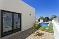 Moderne 3-Schlafzimmer-Villa mit Pool und Parkplatz in Spanish Fincas