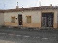 Casa de pueblo de 3 habitaciones y 1 baño in Spanish Fincas