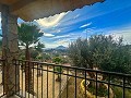 Superbe villa à Petrer avec piscine et vue imprenable in Spanish Fincas