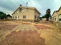 Belle villa entre Sax et Elda avec piscine et maison d'hôtes in Spanish Fincas