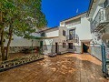 Charming town house in Caudete with 8 bedrooms in Spanish Fincas