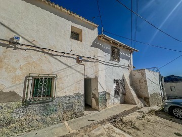 Bonne affaire Maison de campagne mitoyenne