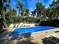 Preciosa casa de campo con piscina en Almansa in Spanish Fincas