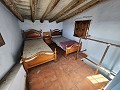 Maison de campagne de 5 chambres et 1 salle de bain à Caudete in Spanish Fincas