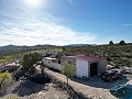 Maison de campagne de 5 chambres et 1 salle de bain à Caudete in Spanish Fincas