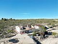 Maison de campagne de 5 chambres et 1 salle de bain à Caudete in Spanish Fincas