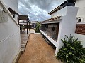 Stadtvilla mit 3 Schlafzimmern, nur wenige Gehminuten von Monovar entfernt, mit Gemeinschaftspool und Padelplätzen in Spanish Fincas