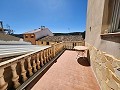 Gran casa adosada de 5 dormitorios con piscina cubierta in Spanish Fincas